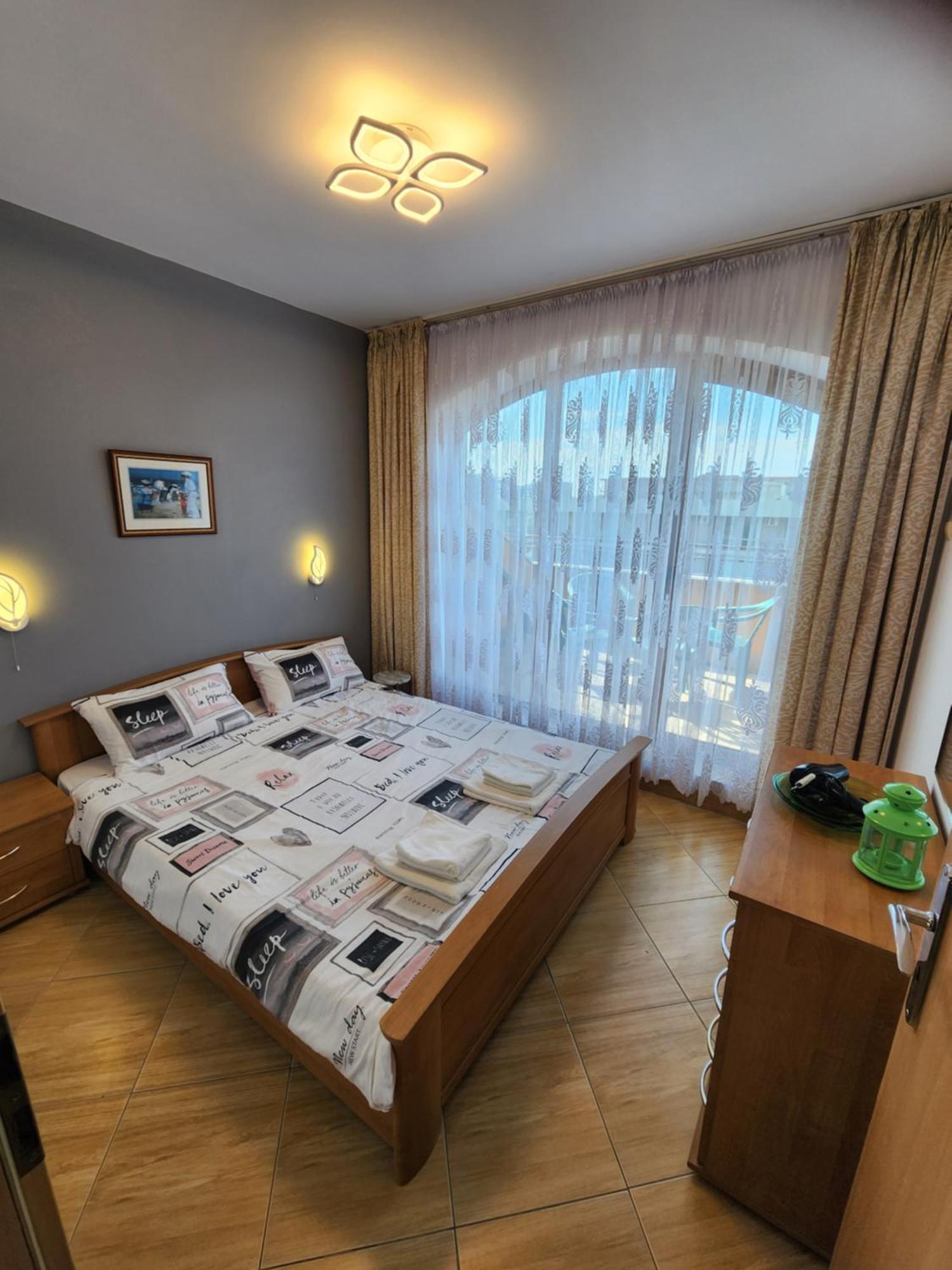 Golden Dreams Apartment 써니비치 객실 사진